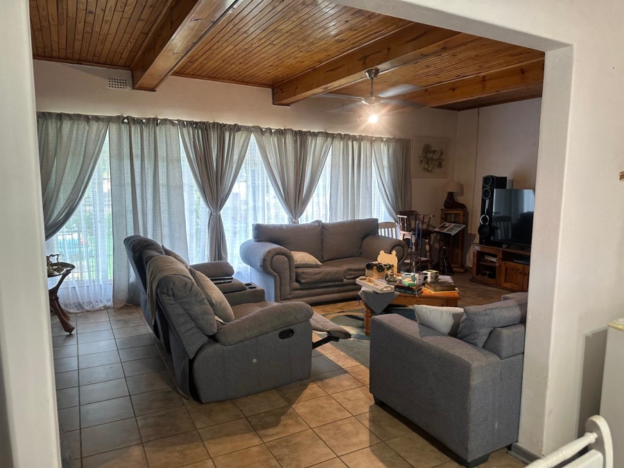 4 Bedroom Property for Sale in Protea Park North West